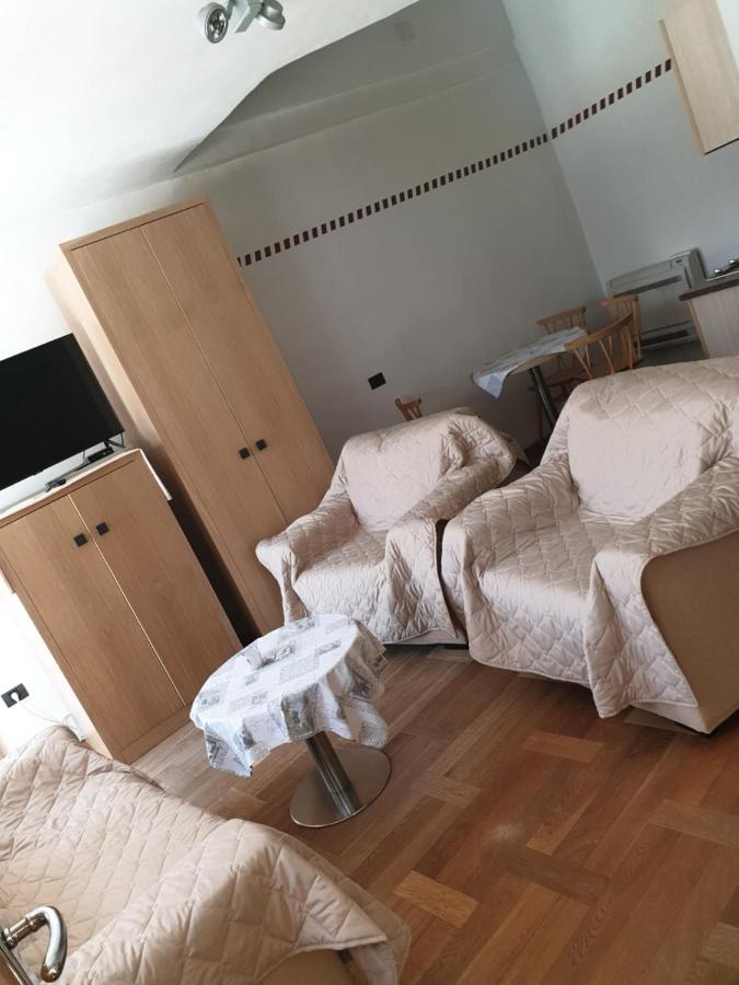 Smartno Apartmaji Sobe Josko Leilighet Eksteriør bilde